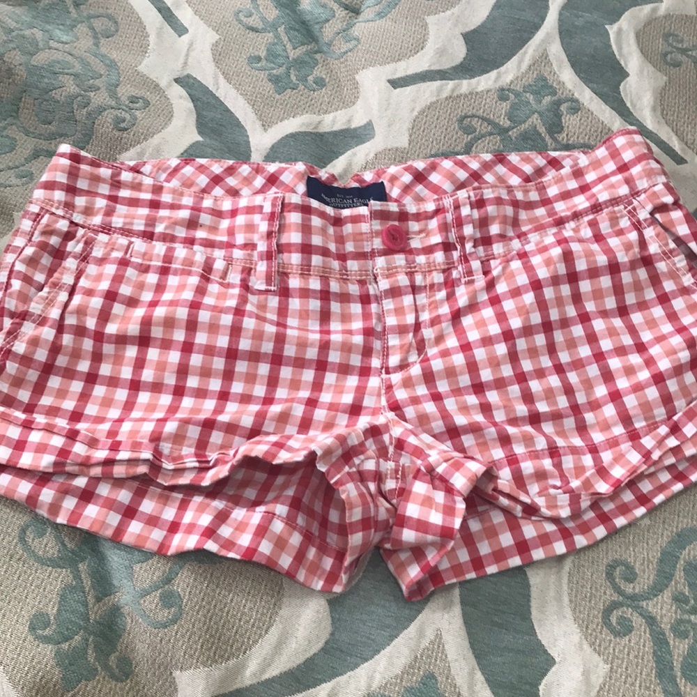 American Eagle favorite plaid shorts